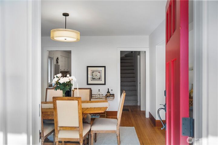 Property Photo: 3314 W Armour Street WA 98199