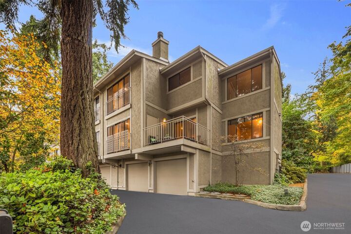 19523  86th Avenue W 523  Edmonds WA 98026 photo