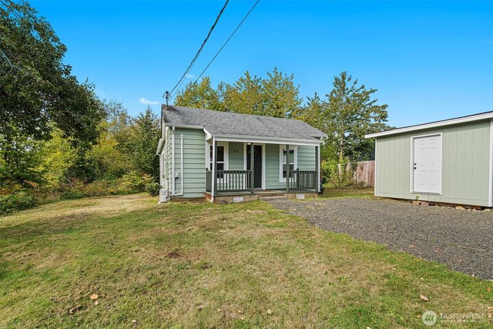 Property Photo:  335  11th Street S  WA 98563 