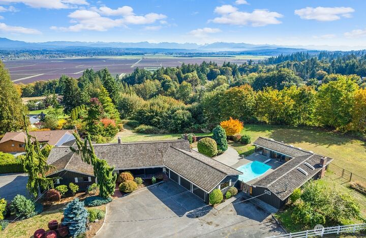 Property Photo: 3624 101st Street SE WA 98208