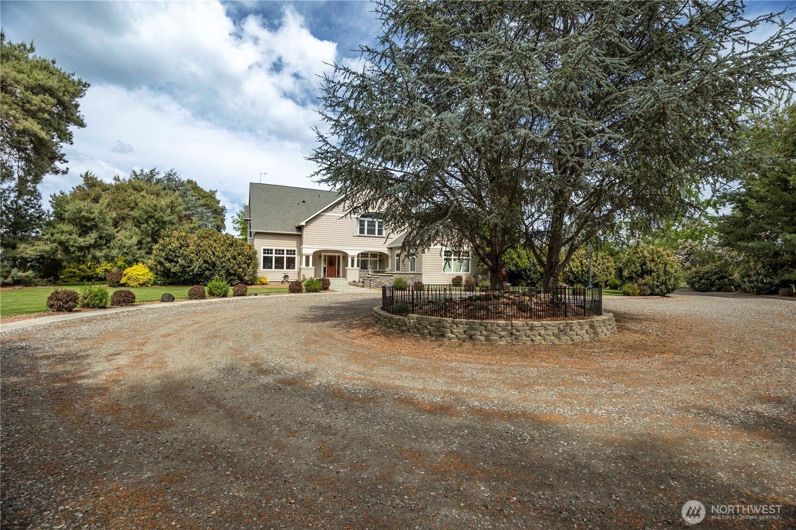 Property Photo:  8620 W Richardson Road  WA 99301 