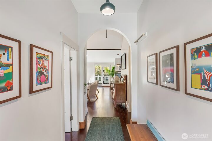 Property Photo: 2815 S Lane Street WA 98144