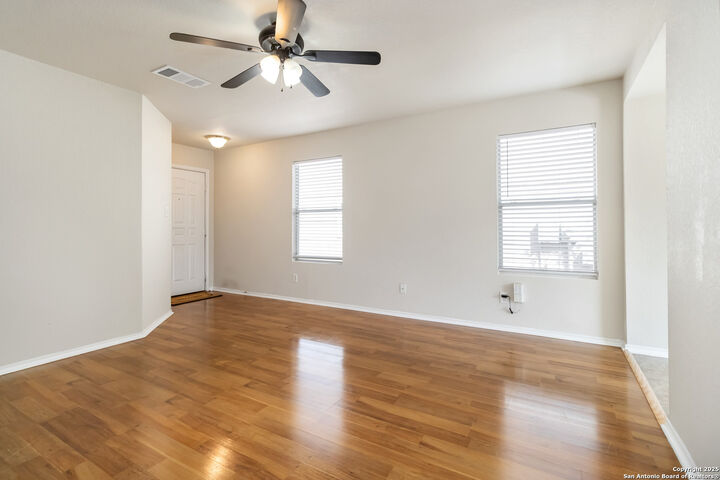 Property Photo: 9906 Barhill Bay TX 78245