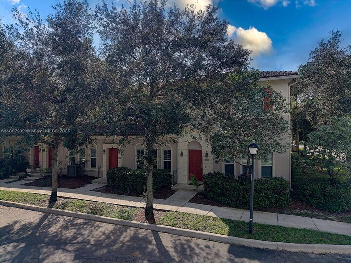 Property Photo:  2308 SW 100th Ter  FL 33025 