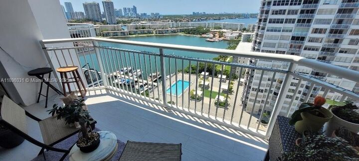 18071 Biscayne Blvd 1801  Aventura FL 33160 photo