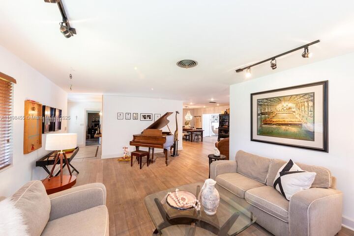 Property Photo: 6957 SW 148th Ter FL 33158