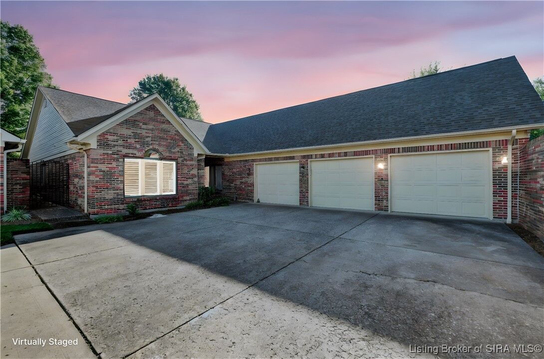 Property Photo:  1628 Greenbriar  IN 47130 