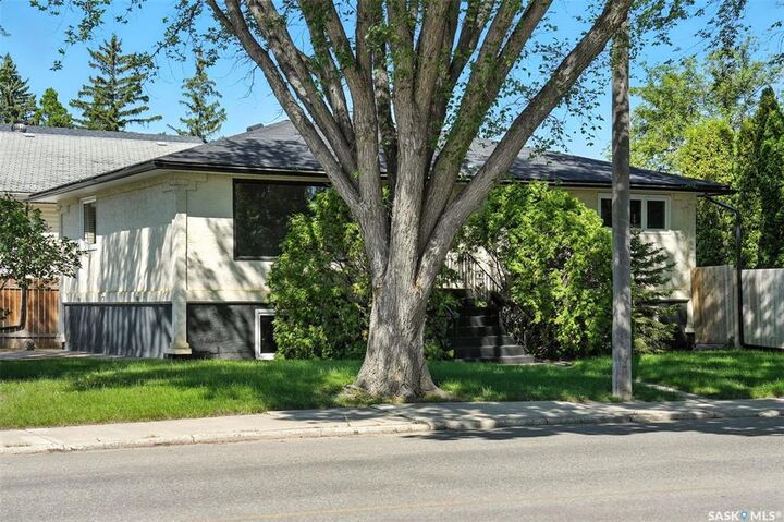 Photo de la propriété: 2616 20th Street W SK S7M 1B6