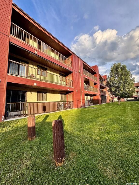 Property Photo:  111 Wedge Road 218B  SK S7L 6S8 