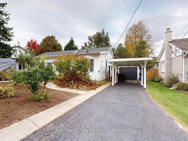Property Photo: 458 5th Avenue E ON N4K 2R5