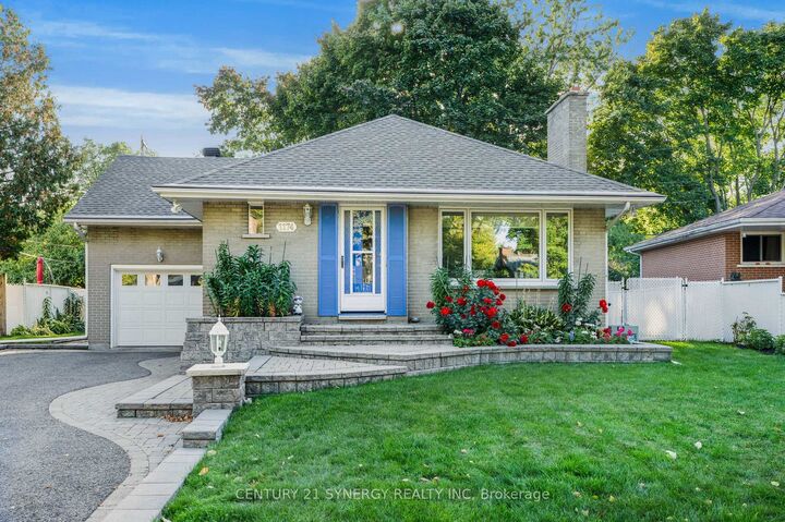 Property Photo:  1174 Greyrock Crescent  ON K2C 2A4 