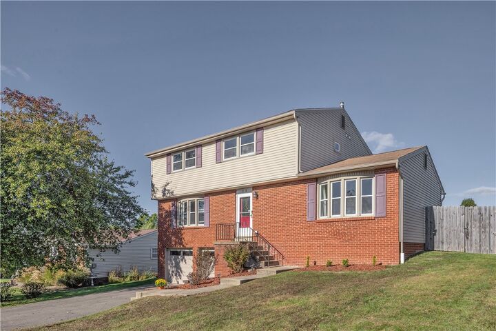 Property Photo:  20 Pecan Dr  PA 15235 