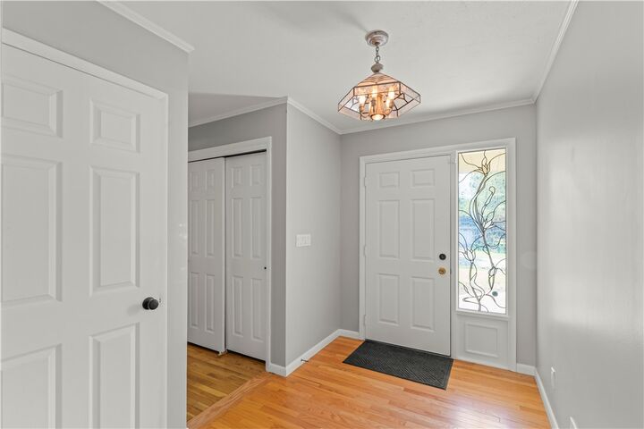 Property Photo:  106 Stratford Drive  PA 15317 