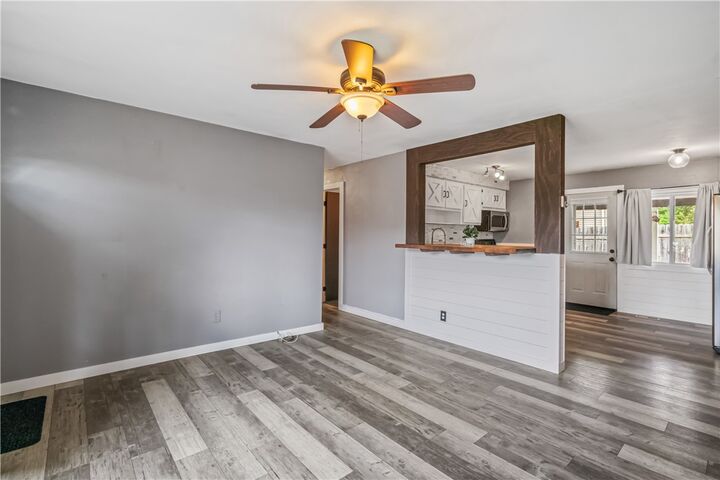 Property Photo: 401 Rothey Dr PA 15037