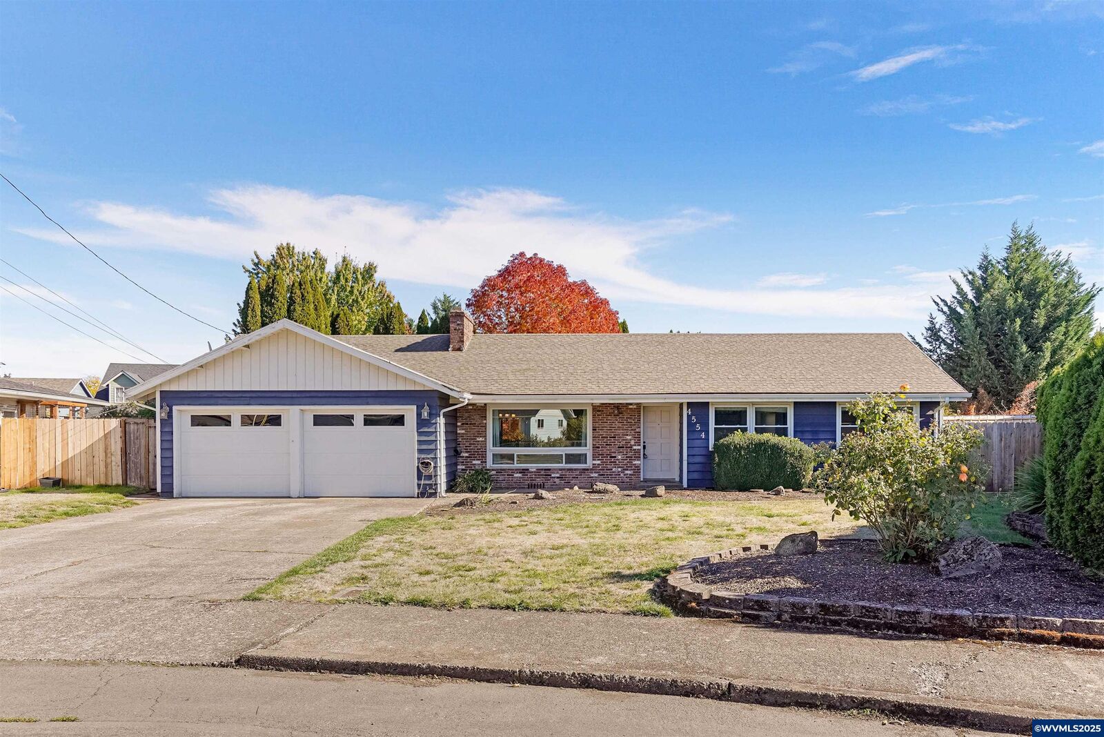 Property Photo:  4554 19th Pl NE  OR 97303 