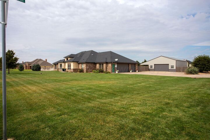 Property Photo: 19500 Saddlehorn Road TX 79119