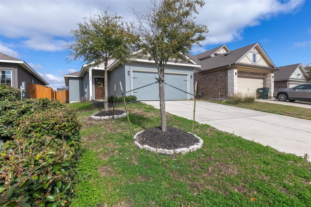 Property Photo: 658 Nautical Loop Loop TX 78640