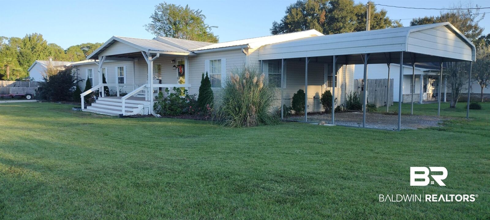 Property Photo: 1887 Suavez Drive AL 36549