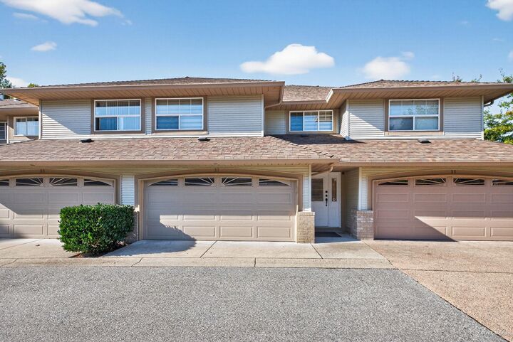 12165 75 Avenue 37  Surrey BC V3W 0W7 photo