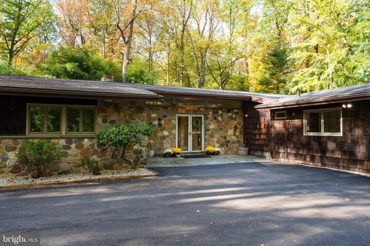 Property Photo: 945 Stuart Road NJ 08540