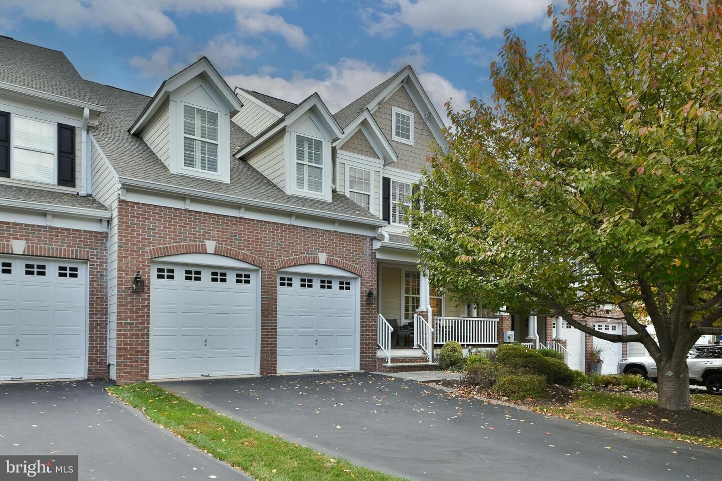 Property Photo:  617 Heath Court  NJ 08530