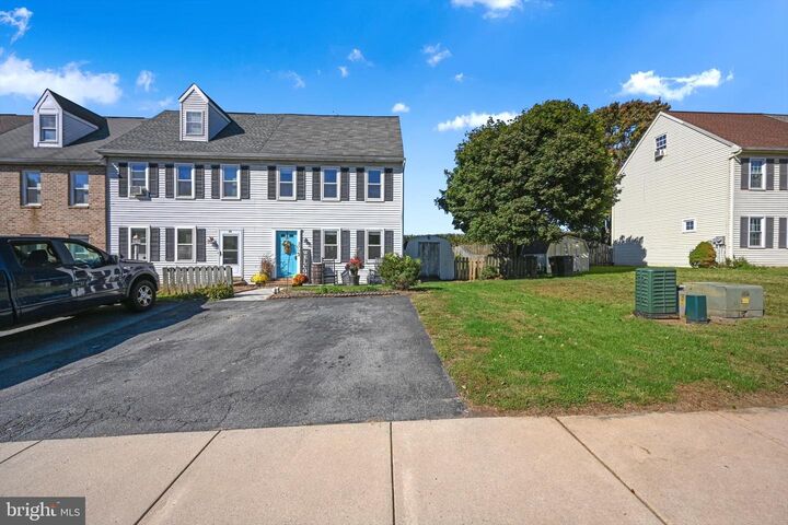 35 Hilldale Drive  Ephrata PA 17522 photo
