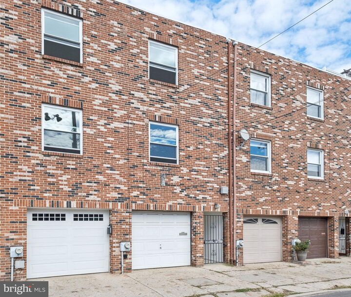 Property Photo: 1723 Fitzwater Street B PA 19146