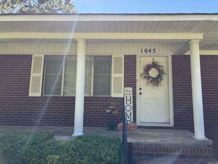 Property Photo: 1045 Woodlawn AR 71701-6424