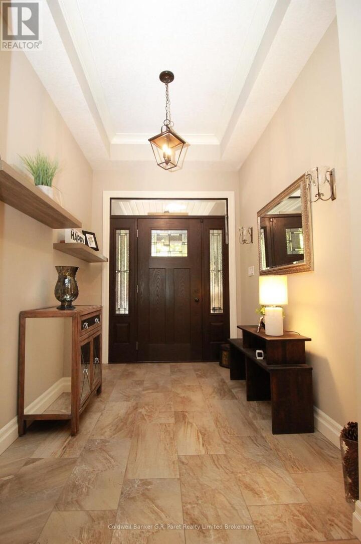 Photo de la propriété: 10151 Pinery Bluffs Road ON N0M 1T0