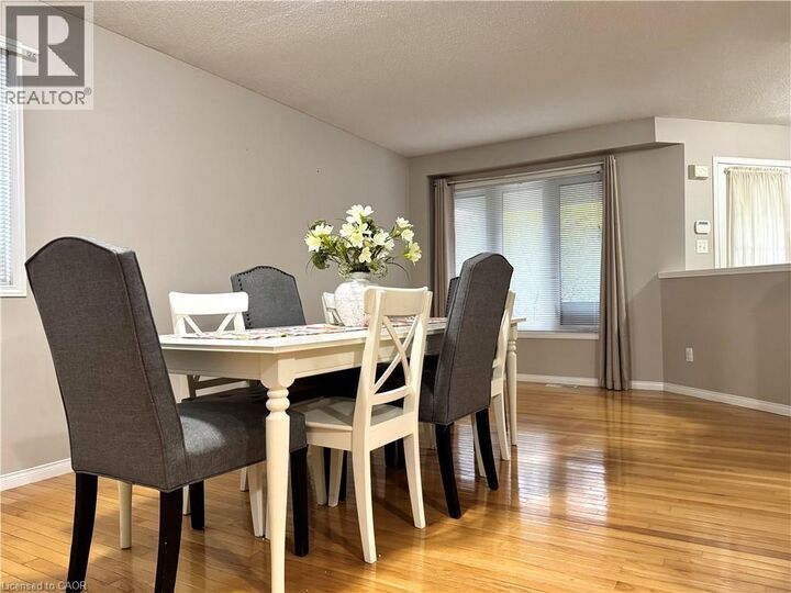 Property Photo: 424 Newport Drive ON N3H 5S6