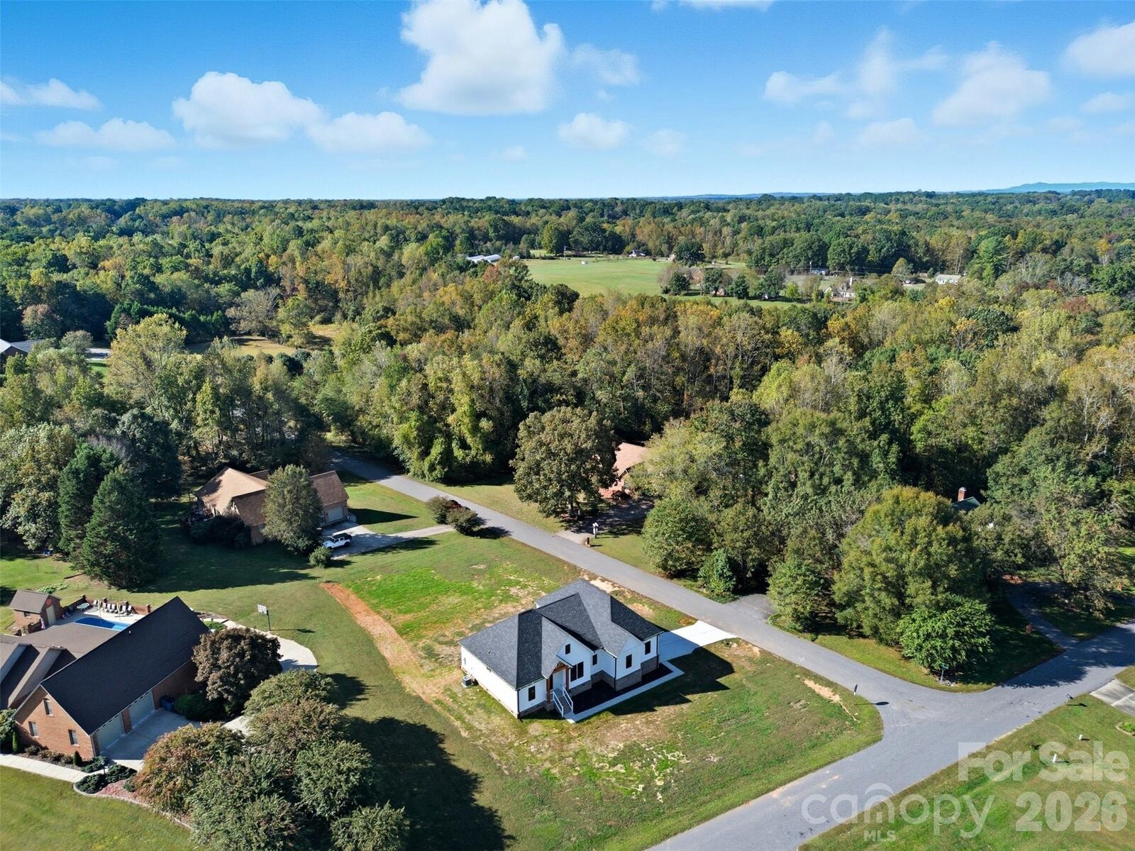 Property Photo:  1213 Creekside Drive  NC 28613 
