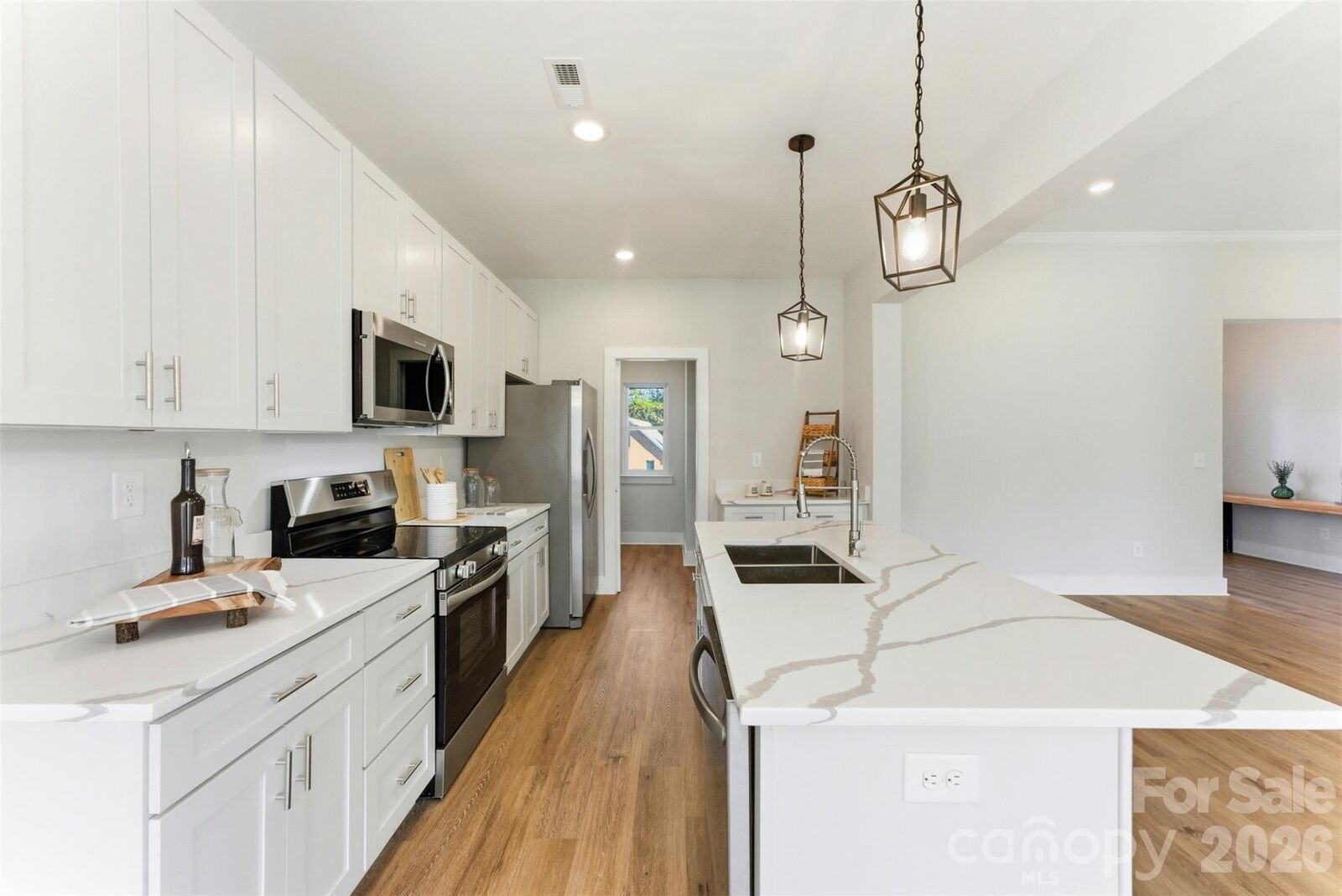 Property Photo:  1213 Creekside Drive  NC 28613 