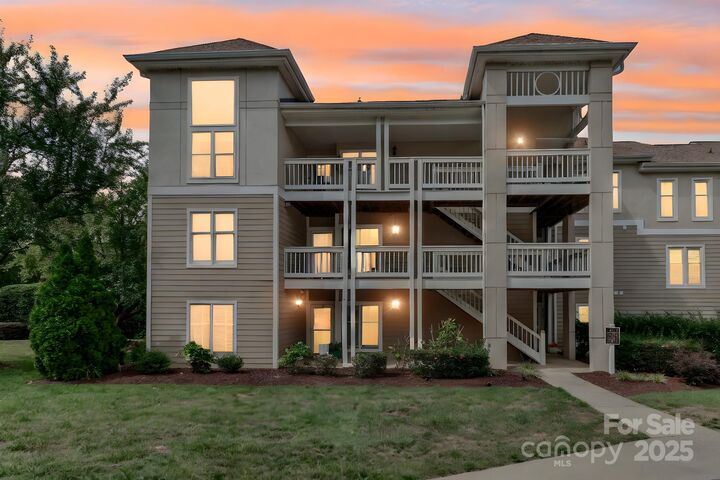 18563 Vineyard Point Lane  Cornelius NC 28031 photo