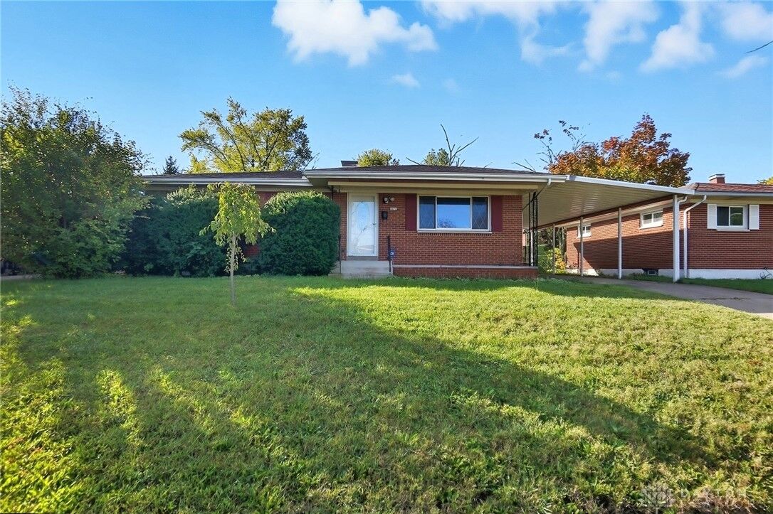 Property Photo:  4802 Amesborough Road  OH 45420 