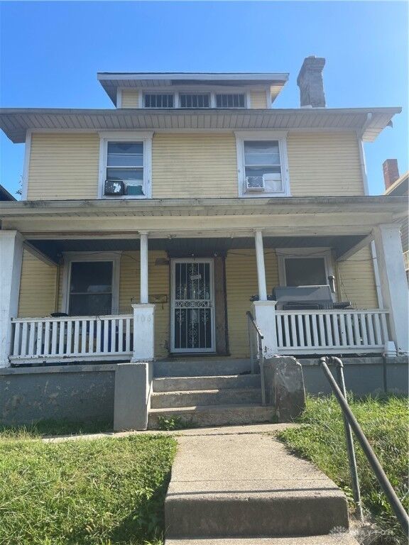 Property Photo:  106 E Hudson Avenue  OH 45405 