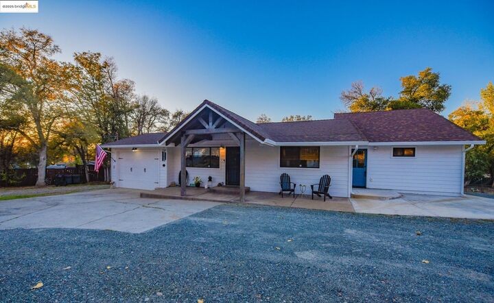 Property Photo:  20636 Willow Springs Dr  CA 95372