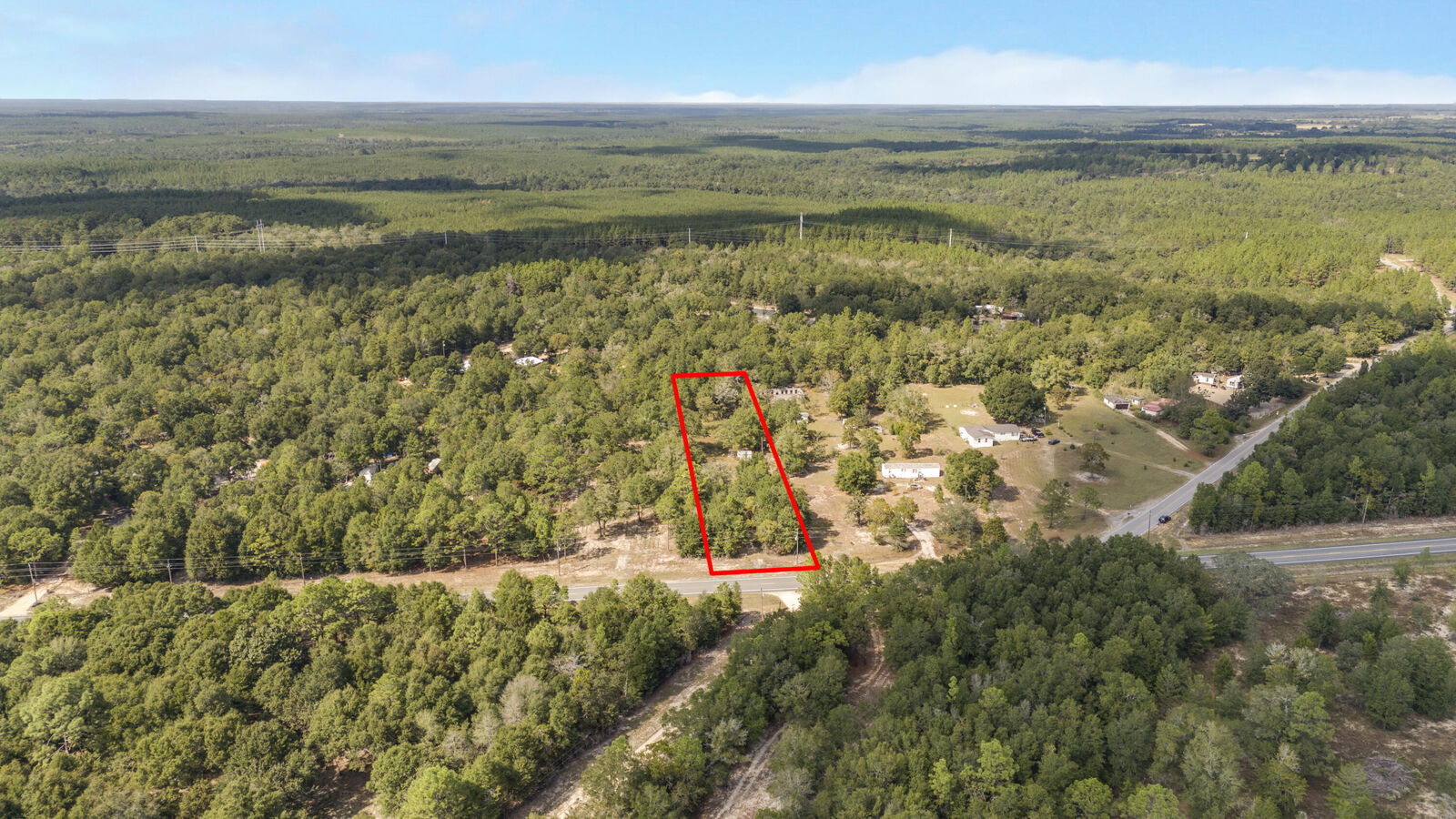 Property Photo: 5751 County Road 1087 FL 32433