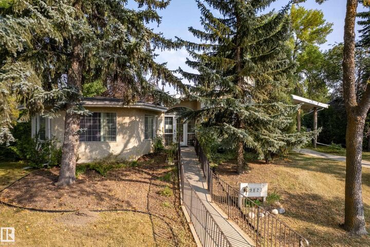 9823 142 Street NW  Edmonton AB T5N 2N3 photo