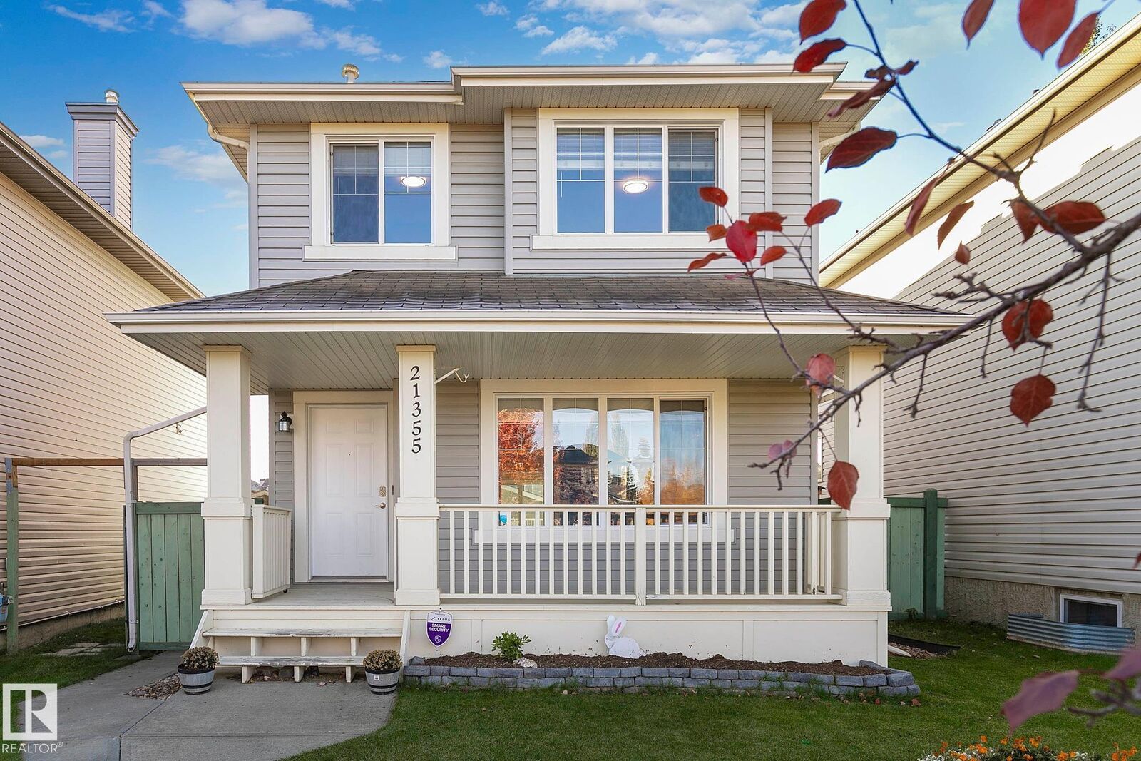 Property Photo: 21355 91 Avenue NW AB T5T 6Y9