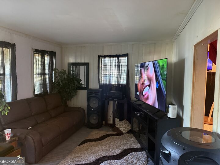 Property Photo: 606 S Harlem Circle GA 30241