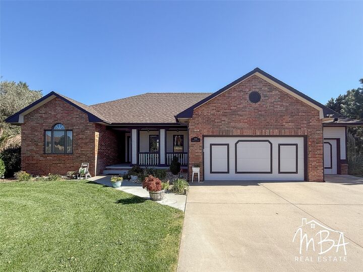 1500 Grandview Drive E  Garden City KS 67846 photo