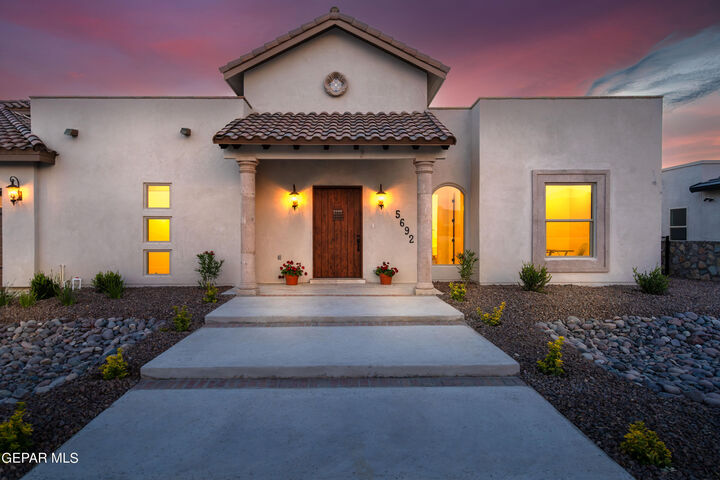 Property Photo: 5692 Rio Bonito Circle TX 79932