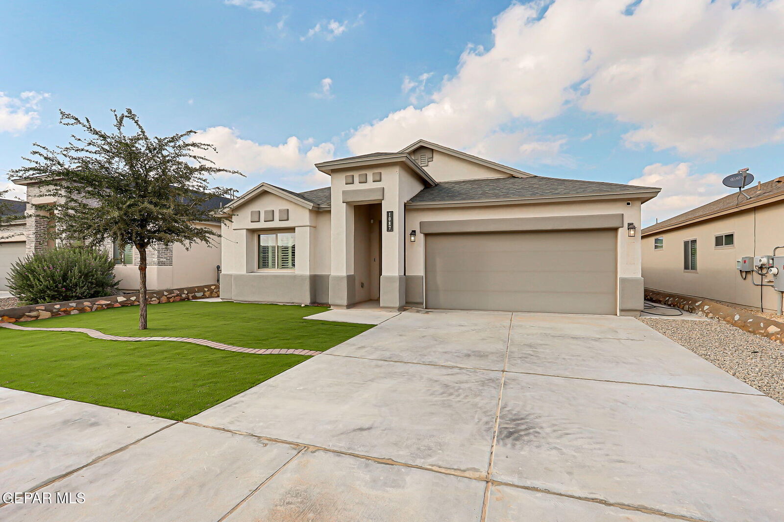 Property Photo: 1087 Brass Hill Avenue NM 88063