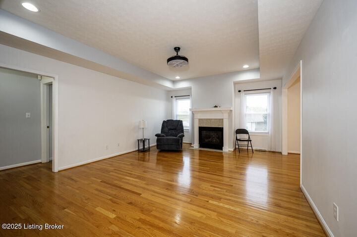 Property Photo: 1411 Amanda Jo Dr KY 42701