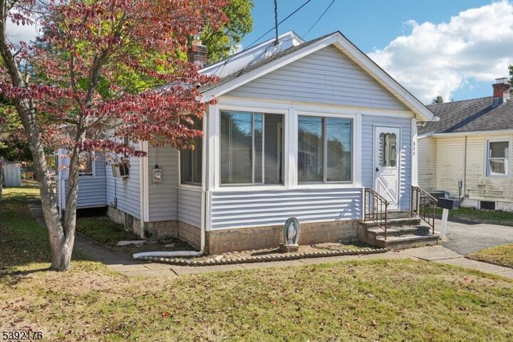 Property Photo: 233 Romain Ave NJ 07442
