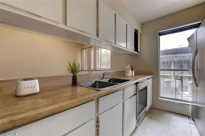 Property Photo:  3901 Woodchase Drive 59  TX 77042 