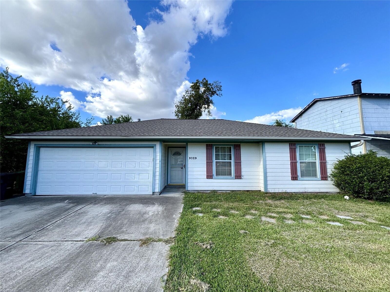 Property Photo: 9329 Intervale Street TX 77075
