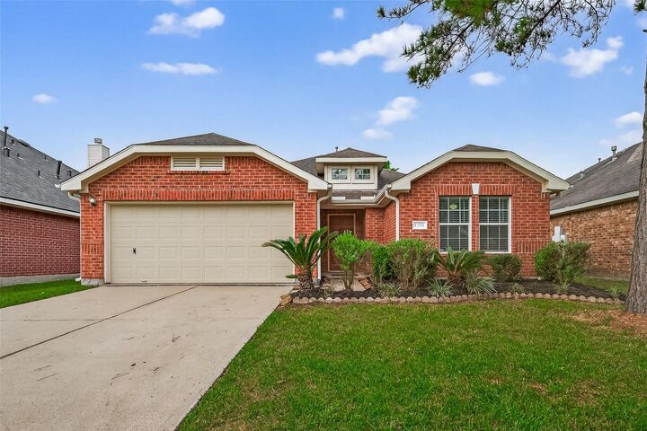 Property Photo: 13211 Barton Meadow Lane TX 77583