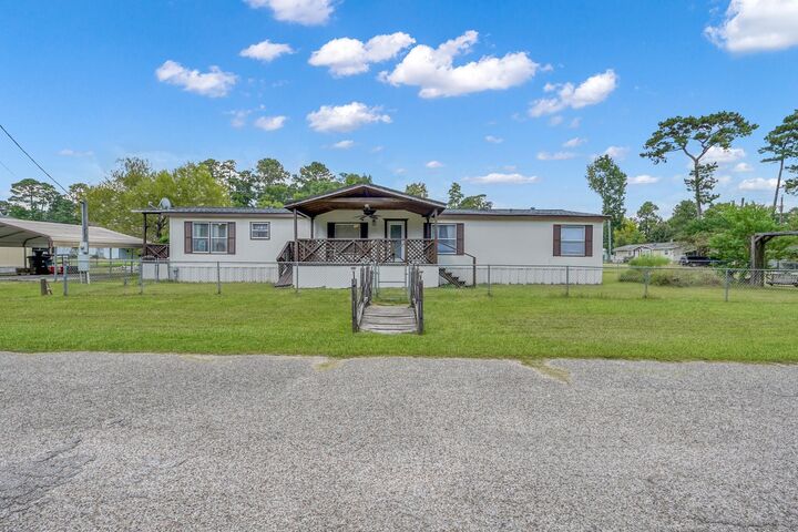 Property Photo:  141 Persimmon Road  TX 77360 