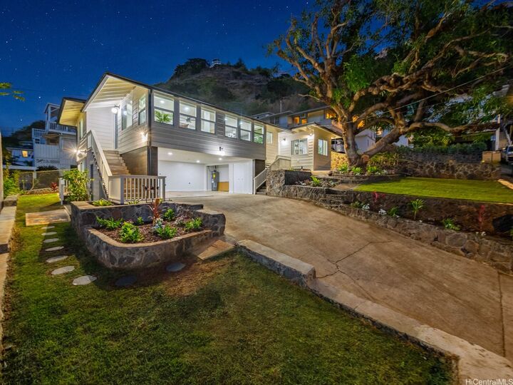 1845 10th Avenue A  Honolulu HI 96816 photo